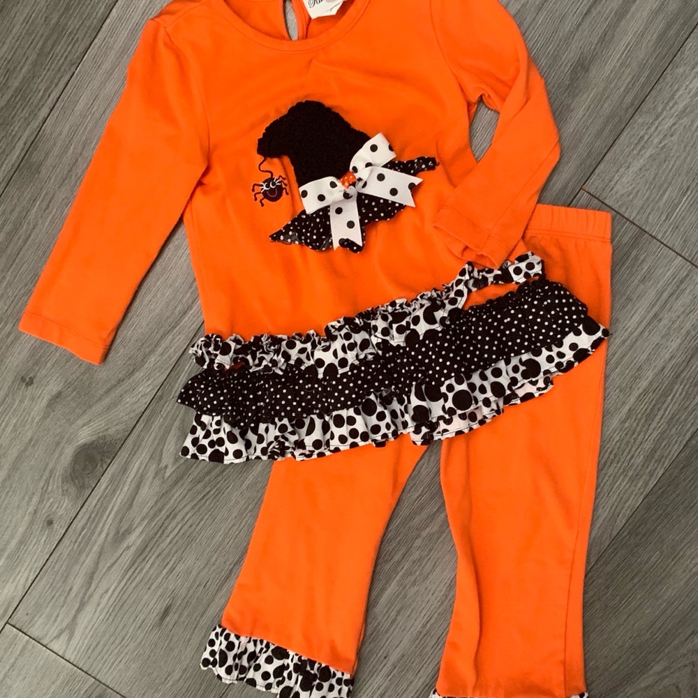 Rare Editions Halloween outfit